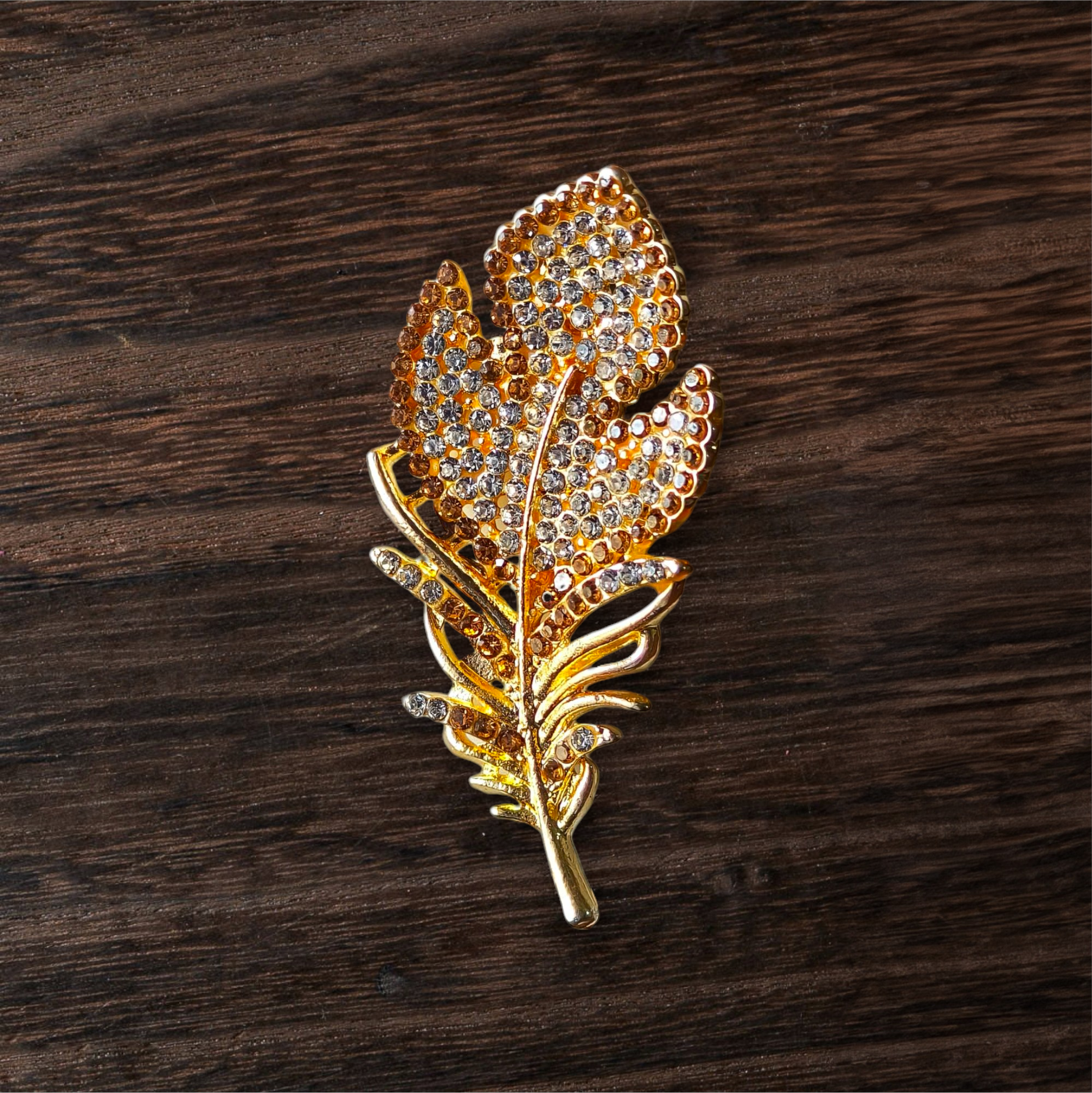 Zarora Golden Feather Brooch