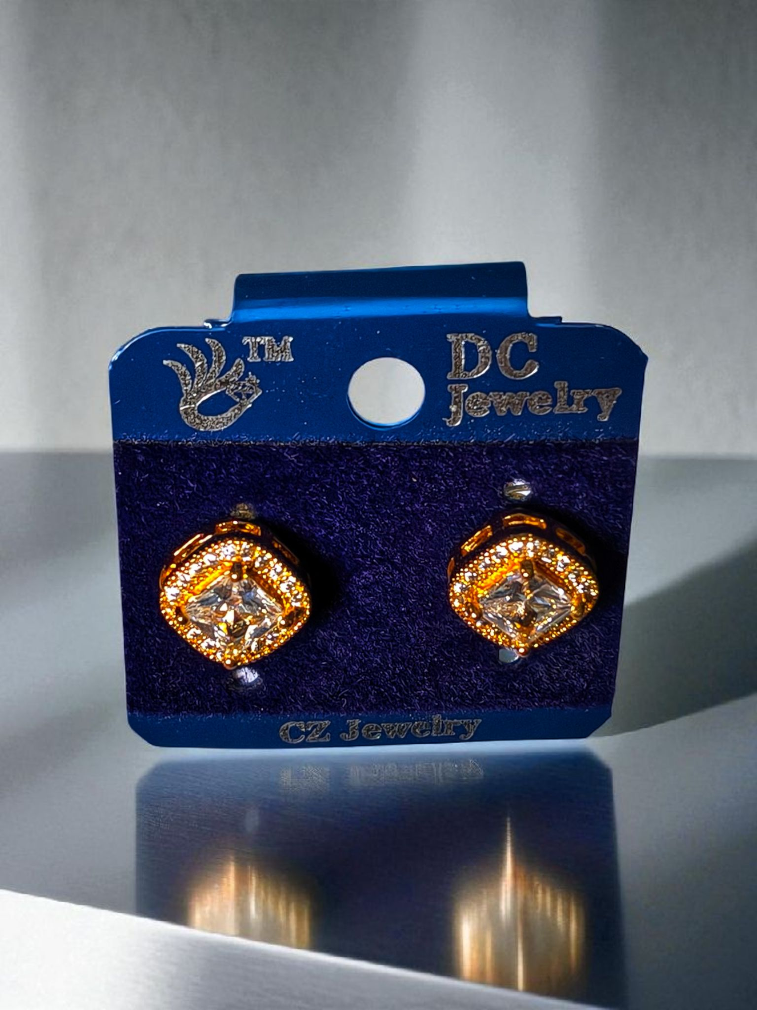 AD (Americana Diamonds) square Studs